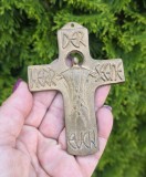 CRUCIFIX DE PERETE MICUT VINTAGE DIN ALAMA, &bdquo;Domnul să te binecuv&acirc;nteze&rdquo;