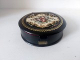 * Caseta set parfum si sapun Wiener Bouquet Maurer &amp; Wirtz, tesatura tip goblen