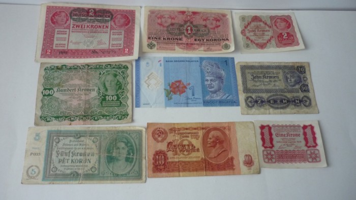 BANCNOTE STRAINE LOT 9 BUC.