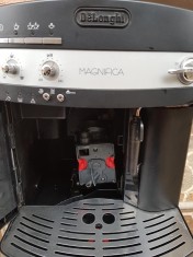 expresor de cafea Delonghi magnifica foto