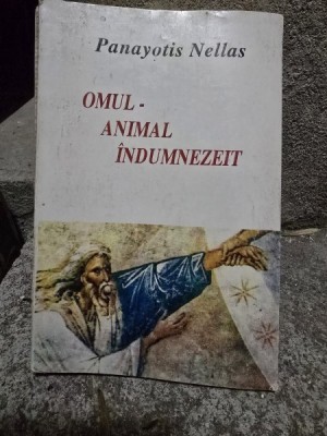 OMUL - ANIMAL INDUMNEZEIT - PANAYOTIS NELLAS foto