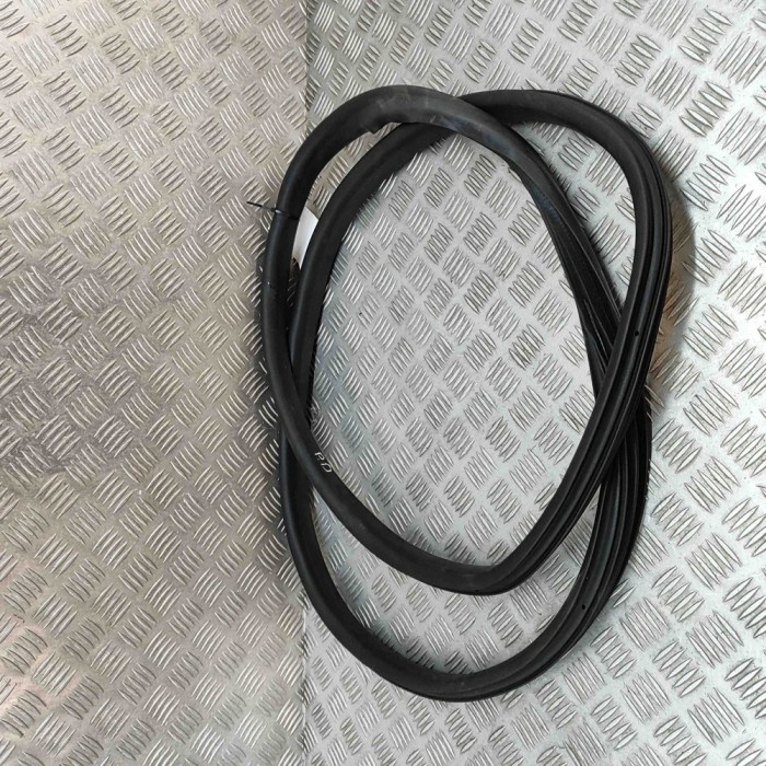 Garnitura ușă dreapta față JEEP Avenger J2 2024 OEM: 52237877