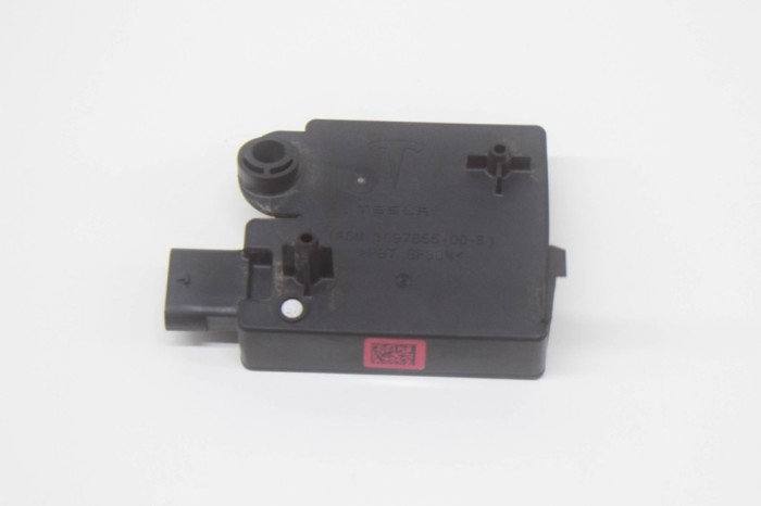 Alt modul de control TESLA MODEL 3 2019 OEM: 1097855-00-F,1097855-00-E 12645032
