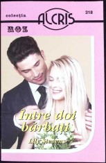 INTRE DOI BARBATI-LILY STEVENS-270035 foto