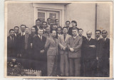 Bnk foto Schela Tintea-Baicoi Astra Romana - functionarii si inginerii - 1944, Alb-Negru, Romania 1900 - 1950, Portrete
