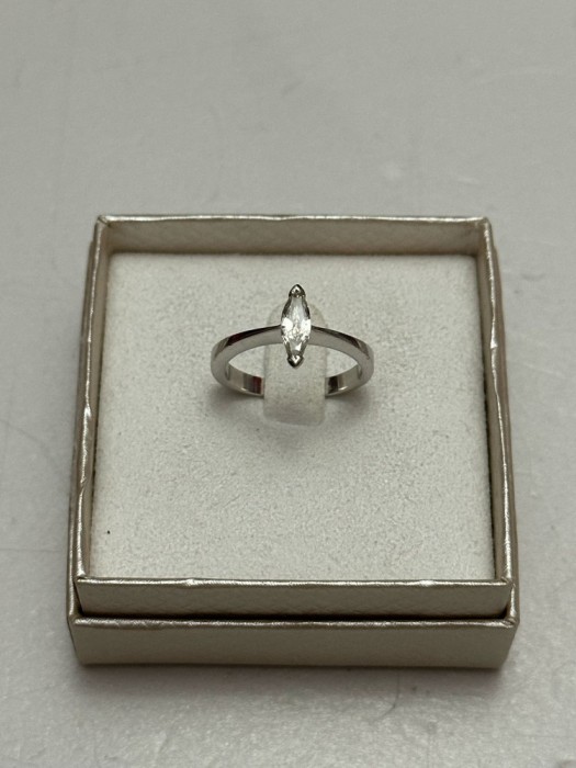 INEL AUR alb 18K + 1 Diamant = 0.50ct. - Marquise - De logodna - 3.8g !