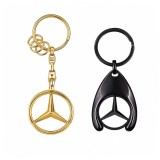 Cumpara ieftin Set 2 Brelocuri Mercedes-Benz, Metal, Design Elegant, Inele pentru Chei, Auriu/Negru, 7.5 cm/9 cm