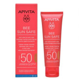 Cumpara ieftin Crema protectie solara coloranta anti-pete Gold SPF50 Bee Sun Safe, 50 ml, Apivita