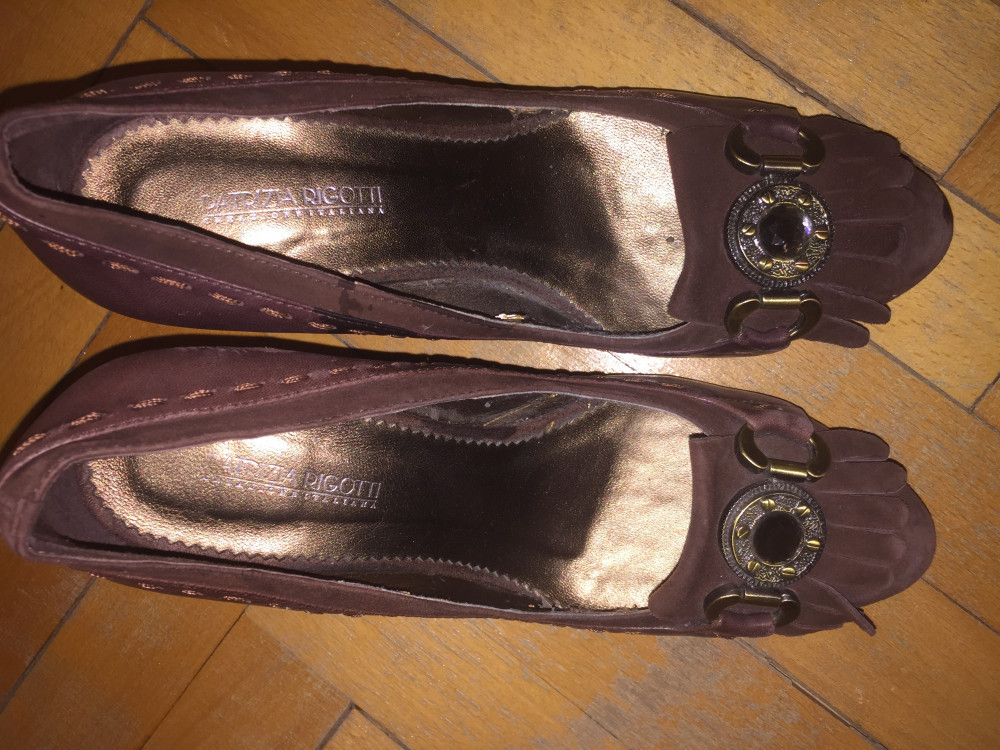 Pantofi din piele întoarsă Patrizia Rigotti, 37, Maro, Cu toc | Okazii.ro