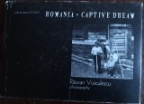 Cumpara ieftin ALBUM FOTO: RAZVAN VOICULESCU - ROMANIA, CAPTIVE DREAM / CAPTIVE DREAMS (1999)