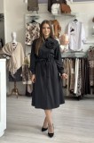 Rochie neagra tip camasa cu brosa detasabila
