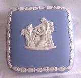 CASETA BOMBONIERA PORTELAN ENGLEZESC WEDGWOOD BLUE JASPERWARE