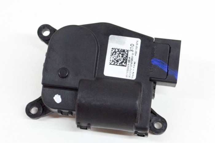 Motoras clapetă aeroterma TESLA MODEL 3 2021 OEM: 1500623-00-A 14464607