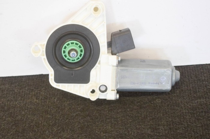 Motor macara geam ușă dreapta față MERCEDES-BENZ E Coupe C207 2014 OEM: A2078200642,934531-100 10891882