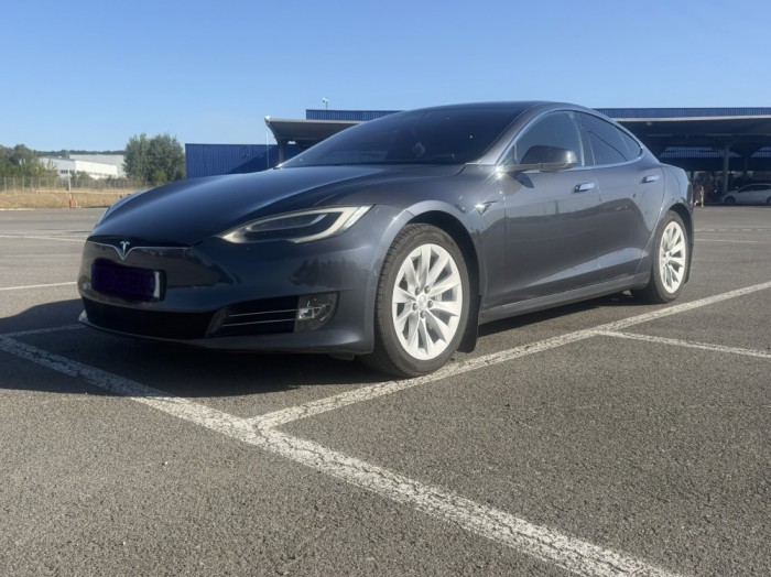 Tesla model S75D 2018