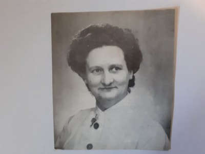 Fotografie dimensiune CP cu doamnă foto