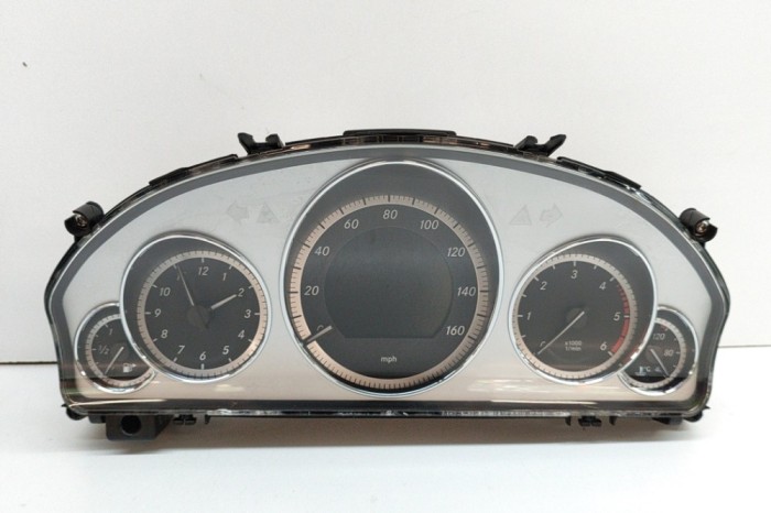 Ceas de bord MERCEDES-BENZ E T-Model S212 2010 OEM: A2129002010,A2129014100,A2049024102,A2C53427637,A2C53257171 25206278