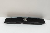 Ornament lampa număr de &icirc;nmatriculare PEUGEOT 2008 II 2023 OEM: 9828080180,9828080080 28031604