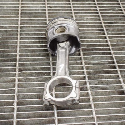 Piston DACIA SANDERO II 2014 OEM: 121008820R,120A16959R | 10579481 foto