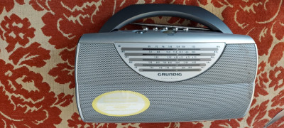 RADIO Grundig Concert Boy 60 , FUNCTIONEAZA . foto