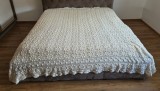 CUVERTURA DE PAT VINTAGE, CROSETATA MANUAL DIN FIR DE BUMBAC