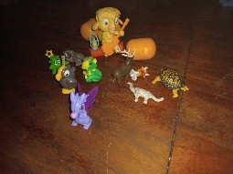 Figurine kinder colectie foto