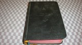 Manual de rugaciuni si slujbe pentru folosul romanilor americani , Catolici de Rit Bizantin - Cleveland , Ohio - 1946 - bilingva romana engleza