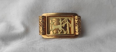 BROSA exceptionala CAPRIOARA din FILDES tematica VANATOREASCA 1850 BIEDERMEIER foto