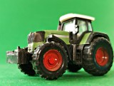 Tractor 939 Diecast, carcasă metalică verde cu negru, cabină plastic și parbriz, sistem remorcare. Roti cu jante roșii stare ok 6cm/3cm /4 cm Q