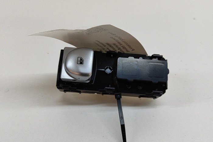 Buton geam ușă st&acirc;nga față HYUNDAI IONIQ 5 NE 2020 OEM: 93581-GI200-LS5 26558585