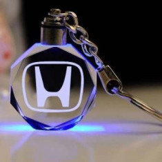 Breloc auto din cristal cu LED - Logo HONDA