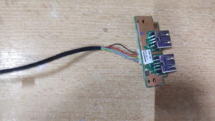 Placa USB Toshiba Qosmio X70 - B -- A173