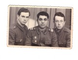 Foto mica militari trupele de securitare cu insigne, stare buna