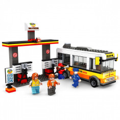Set cuburi Lego, actual investing, modelbenzinarie, 324 piese + 4 figurine foto