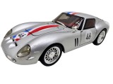 Macheta clasica de curse Ferrari Dino argintiu #46, replica metal scara 1:32 cu lumini, sunete si usi deschise