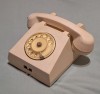 Telefon fix cu disc - Electromagnetica - EM 72 - aparat vechi romanesc anii 1970, piesa de colectie - decor