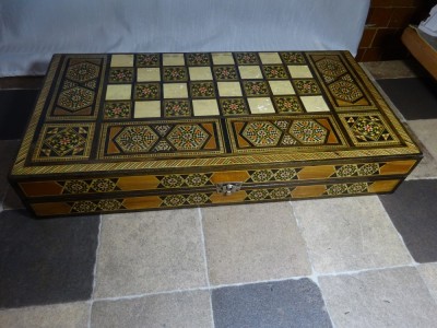 Cutie joc sah /table /lucrat manual/mozaic /Siria -Syrian Mosaic Wooden Backgammon foto
