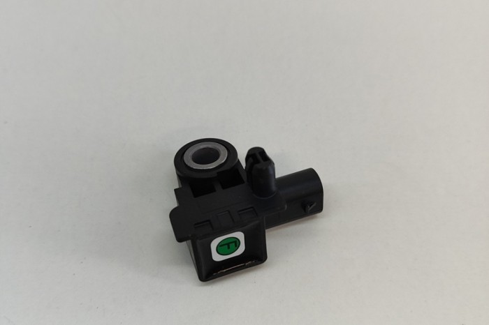 Senzor de impact dreapta față KIA EV6 CV 2023 OEM: 95920-I7000 21737366