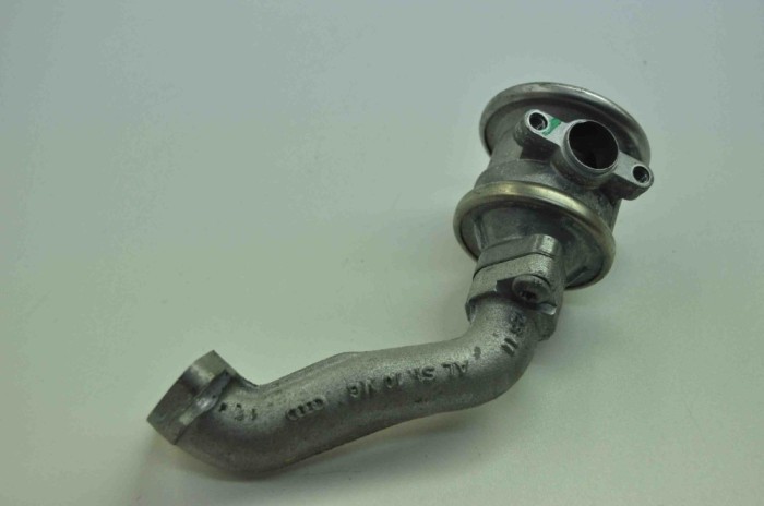 Supapa EGR AUDI A5 8T3 2015 OEM: 07L131101F