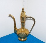 Superbă aftaba - ibric cu capac articulat, alamă masivă, turnată și prelucrată manual, gravură și lustruire manuală - marcaj Jaipur Rajasthan, INDIA