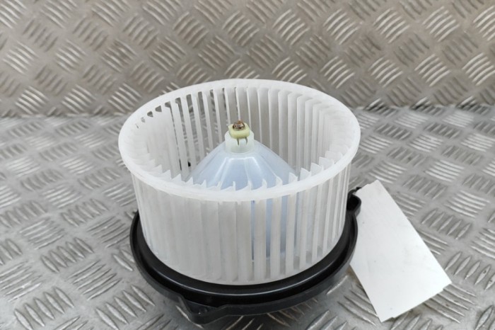 Ventilator aeroterma MAZDA CX-5 KF 2022 OEM: HB11-1GMK9-02 30277873