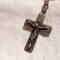 MEDALION argint ORTODOX vechi ISUS HRISTOS pe CRUCE rar IN RELIEF pe Lant argint