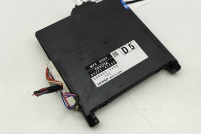 Modul de confort TOYOTA PRIUS _W5_ 2016 OEM: 89221-47450,8922147450 30808512 foto