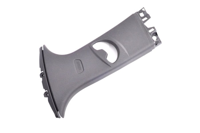 Ornament st&acirc;lp B st&acirc;nga BMW 1 F20 2012 OEM: Hatchback | 14679487