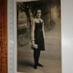 FOTOGRAFIE VECHE ANII 1900 - ELEVA