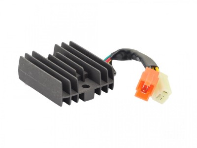 Regulator tensiune tip5 12V DC foto