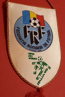 Fanion fotbal - FRF - ROMANIA la Campionatul Mondial ITALIA 1990(vezi stare) foto