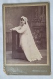 CVD - Poza veche anii 1900 - fotografie pe carton, doamna ( romanca) mireasa - fotografie realizata de atelierele Phebus din Constantinopol