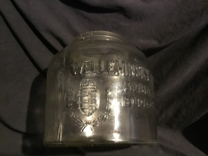 Borcan de epoca inceputul sec XX cu scris in relief Welleminsky &amp; Gottlieb Adria R-T Budapest !