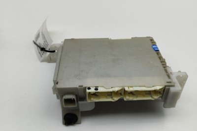 Modul panou de siguranțe TOYOTA YARIS _P13_ 2014 OEM: 82730-52K40 30335529 foto